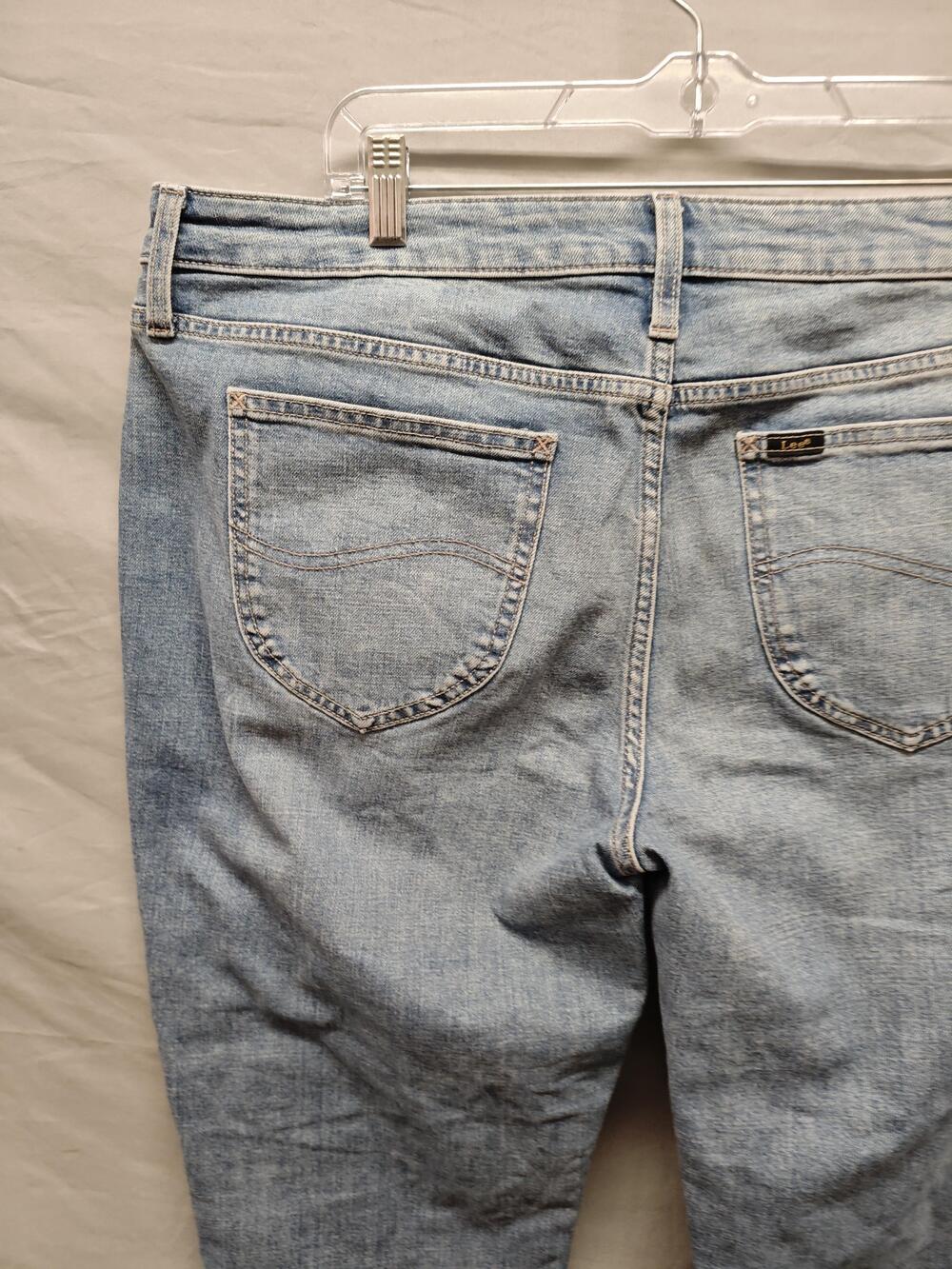 Lee Jeans Womens 18L Light Wash Stretch Denim Slim Tapered 5-Pocket Zip Fly - Picture 13 of 16